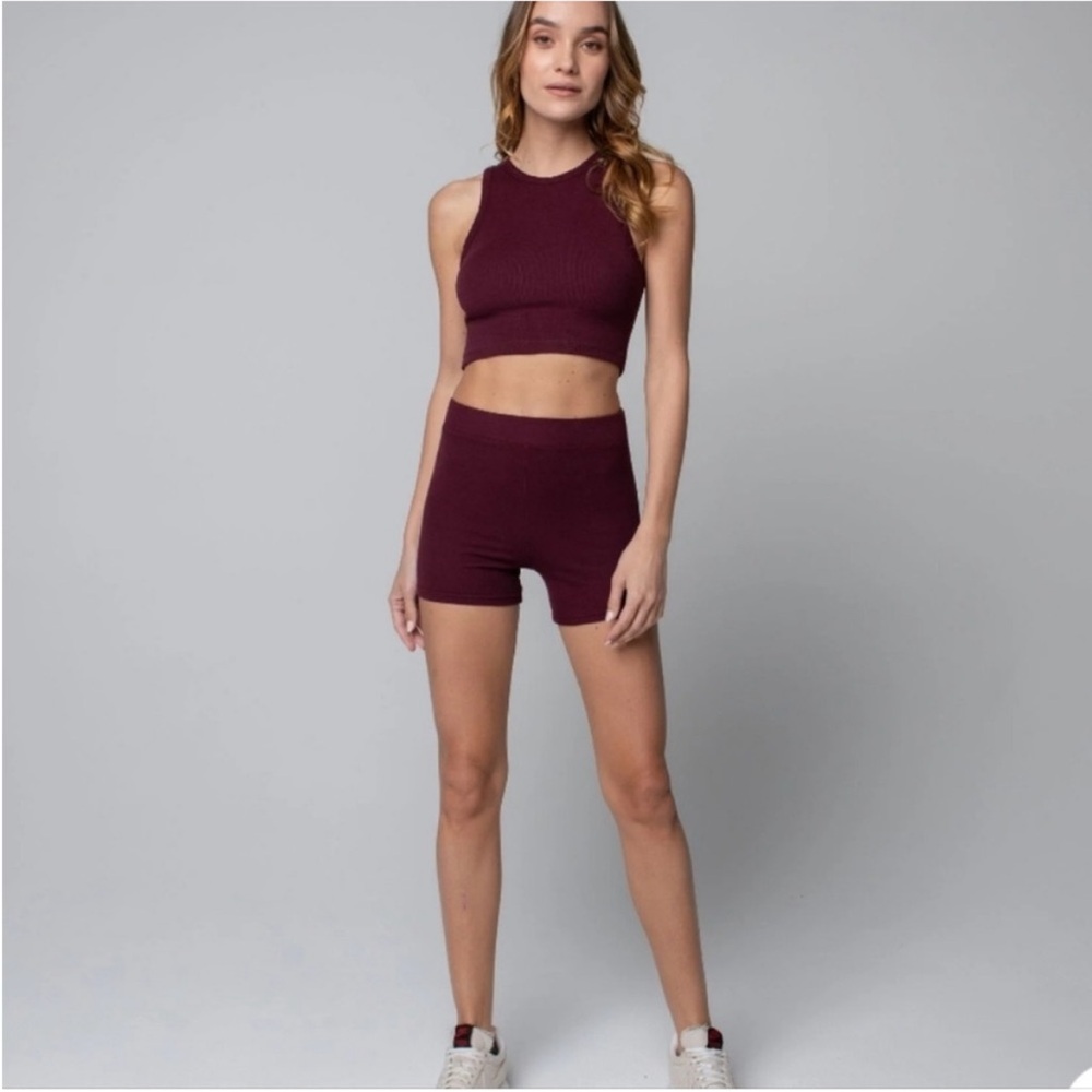 TALENTLESS - RIBBED BIKE SHORTS